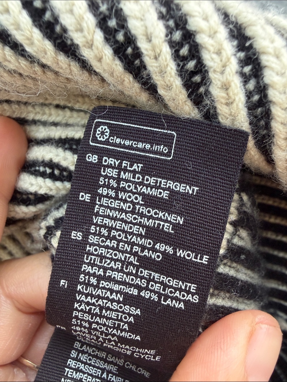 & Other Stories Knit Wool Blend Sweater Size: M - Picture 3 of 7